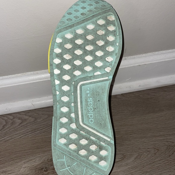 Adidas NMD R1 - Picture 5 of 6